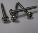 Śruba z łbem soczewkowym DIN 7985 M5 45mm stal A2 Śruba z łbem soczewkowym DIN 7985 M5 45mm stal A2