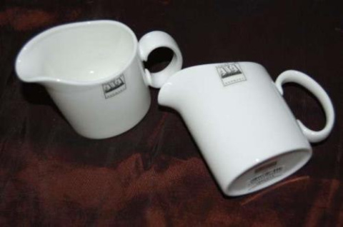 Porcelana dzbanek do mleka mleczka mlecznik Asa Porcelana dzbanek do mleka mleczka mlecznik Asa