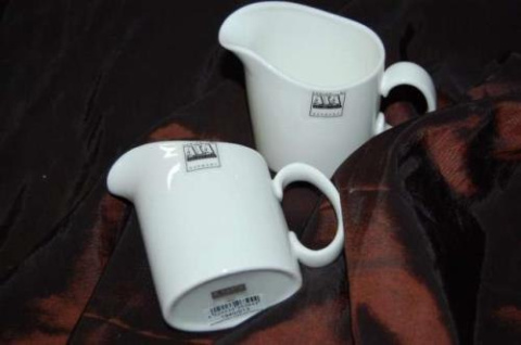 Porcelana dzbanek do mleka mleczka mlecznik Asa Porcelana dzbanek do mleka mleczka mlecznik Asa