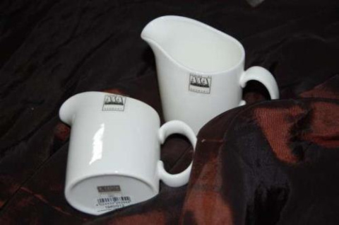 Porcelana dzbanek do mleka mleczka mlecznik Asa Porcelana dzbanek do mleka mleczka mlecznik Asa