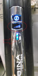 Odkurzacz akumulatorowy DeLonghi XLR 32 LMD.BK Odkurzacz akumulatorowy DeLonghi XLR 32 LMD.BK