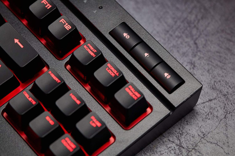 Klawiatura Corsair K63 Compact USB Cherry MX Red Klawiatura Corsair K63 Compact USB Cherry MX Red