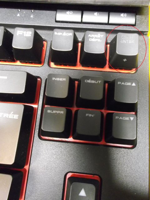 Klawiatura Corsair K63 Compact USB Cherry MX Red Klawiatura Corsair K63 Compact USB Cherry MX Red