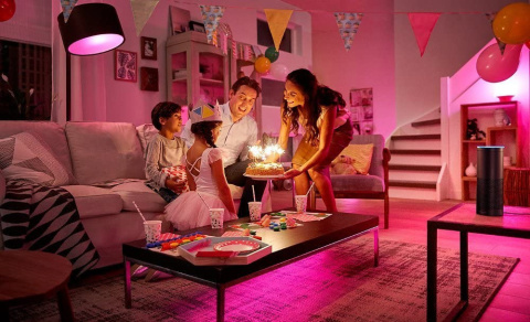 Żarówka LED PHILIPS hue E27 8,5W 600lm 2000-6500K Żarówka LED PHILIPS hue E27 8,5W 600lm 2000-6500K