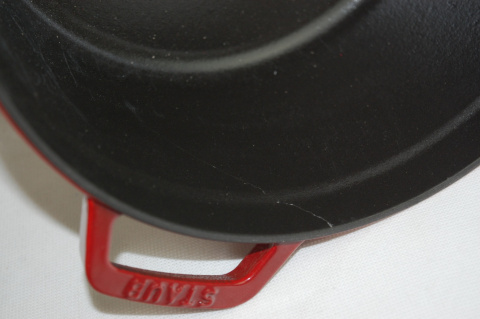 Staub Garnek żeliwny okrągły z wkładem 5,2 l Staub Garnek żeliwny okrągły z wkładem 5,2 l