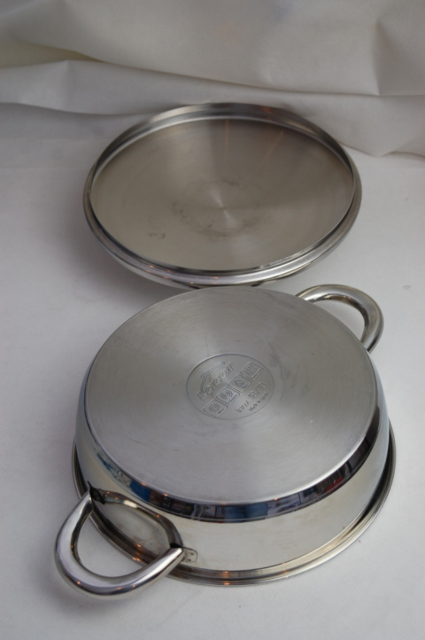 Lacor-40622 garnek 22 cm S. VITROCOR Lacor-40622 garnek 22 cm S. VITROCOR