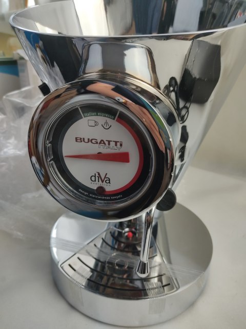Ekspres kolbowy Bugatti Ediva 0,8L 1700W Ekspres kolbowy Bugatti Ediva 0,8L 1700W