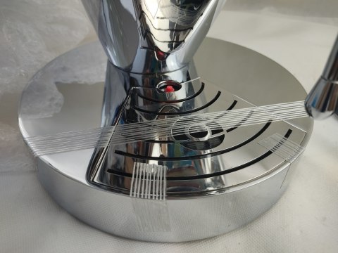 Ekspres kolbowy Bugatti Ediva 0,8L 1700W Ekspres kolbowy Bugatti Ediva 0,8L 1700W