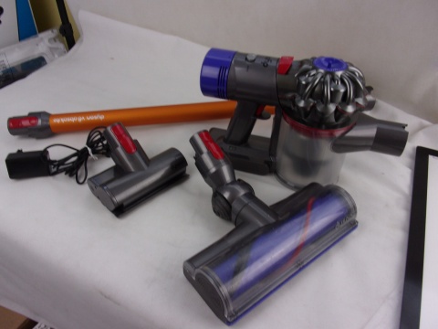 Odkurzacz bezprzewodowy Dyson V8 Absolute