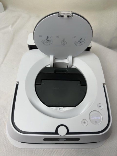 Robot mopujący iROBOT Braava Jet m6 samojezdny biały aplikacja Robot mopujący iROBOT Braava Jet m6 samojezdny biały aplikacja