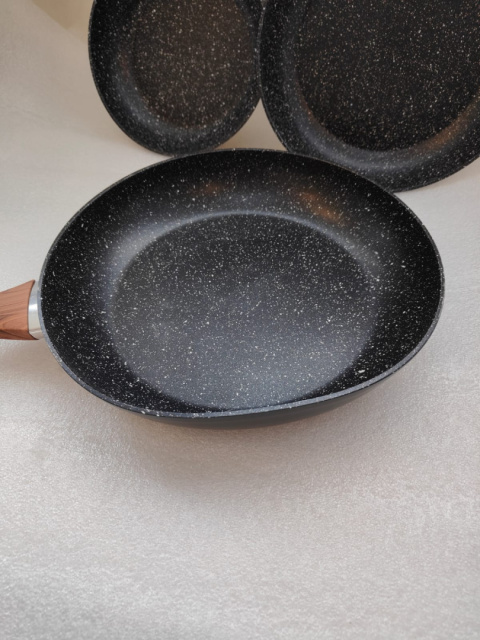 3 patelnie Tognana 20 24 28 cm non stick 3 patelnie Tognana 20 24 28 cm non stick