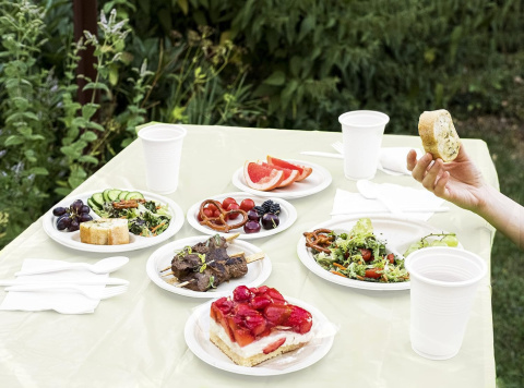 Grill BIO zestaw naczyń jednorazowych biodegradowalnych 130szt Grill BIO zestaw naczyń jednorazowych biodegradowalnych 130szt