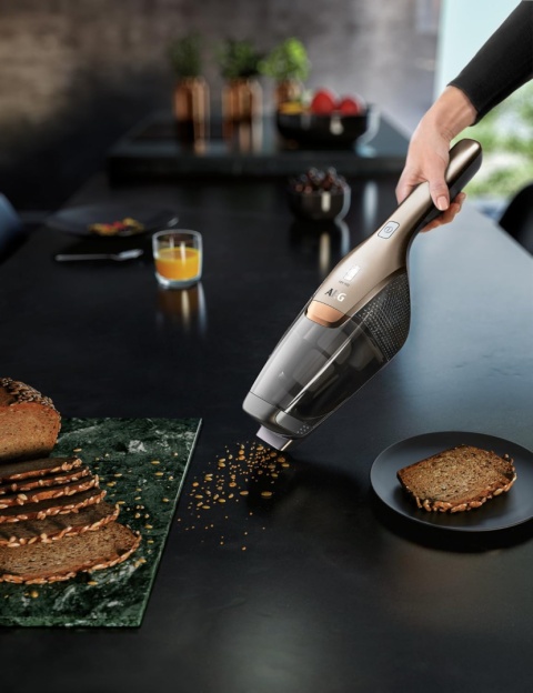 Odkurzacz pionowy ręczny bezprzewodowy AEG CX7-2-S360 X Flexibility