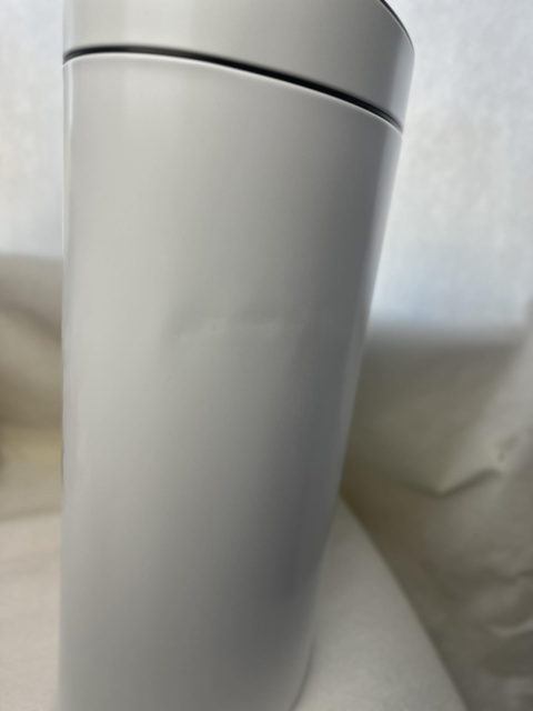 KOSZ NA ŚMIECI ZE STALI NIERDZEWNEJ BIAŁY BRABANTIA 40L TOUCH BIN KOSZ NA ŚMIECI ZE STALI NIERDZEWNEJ BIAŁY BRABANTIA 40L TOUCH BIN