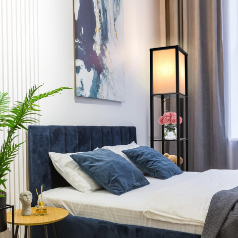 LAMPA STOJĄCA PODŁOGOWA PÓŁKA REGAŁ DO PRZECHOWYWANIA 2w1 162cm czarna  