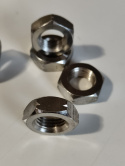Nakrętka sześciokątna niska DIN 936 M14 25 sztuk TOOLCRAFT Nakrętka sześciokątna niska DIN 936 M14 25 sztuk TOOLCRAFT