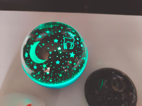 led music projektor lampka nocna z głośnikiem bluetooth pilot led music projektor lampka nocna z głośnikiem bluetooth pilot