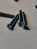 Śruba śruby Toolcraft DIN966 M3 ocynk 4.8 200szt Śruba śruby Toolcraft DIN966 M3 ocynk 4.8 200szt