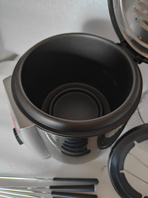 FRYTKOWNICA FONDUE frytownica Severin FR 2408 840W FRYTKOWNICA FONDUE frytownica Severin FR 2408 840W