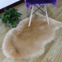 Dywan pluszowy ze sztucznego futra Biały Brąz puszysty dekoracyjny 50x80cm