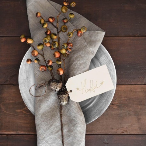 com-four 4 podkładki talerz srebrne dekoracja stołu podstawki podtalerz