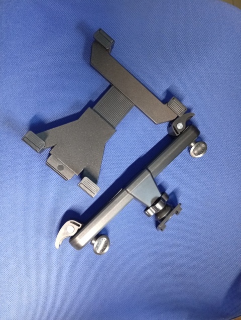 Uniwersalny uchwyt na tablet 7'' - 10.1'' ODYS do samochodu na zagłówek