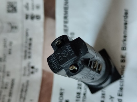 LUMOTAST 75 Podświetlany przycisk 2NC/2NO 10 SZT przełącznik