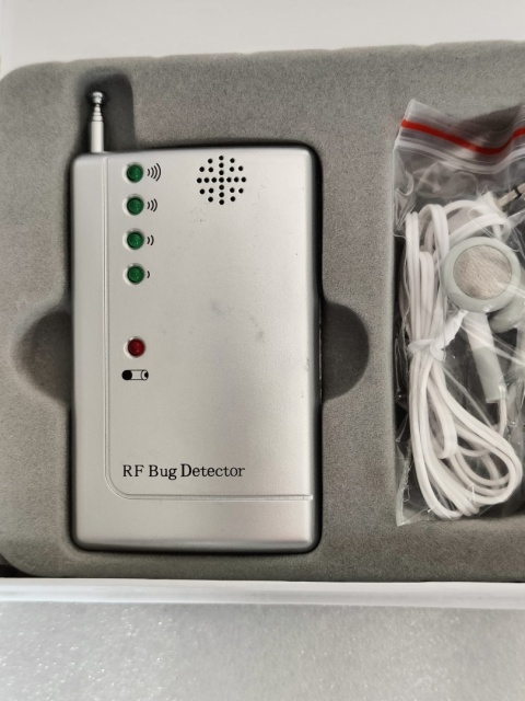 Wykrywacz Podsłuchów Lokalizatorów GPS Kamer GSM Detektor RF Bug Detector