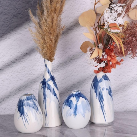 Zestaw 4 ceramicznych wazonów nowoczesny styl wiejski dekoracja biały niebieski